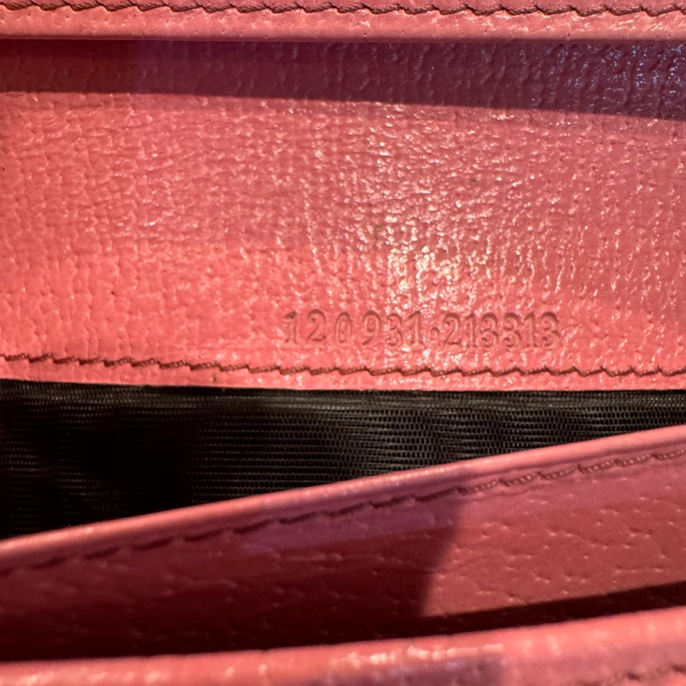 Authentic Gucci wallet - Picture 6 of 12